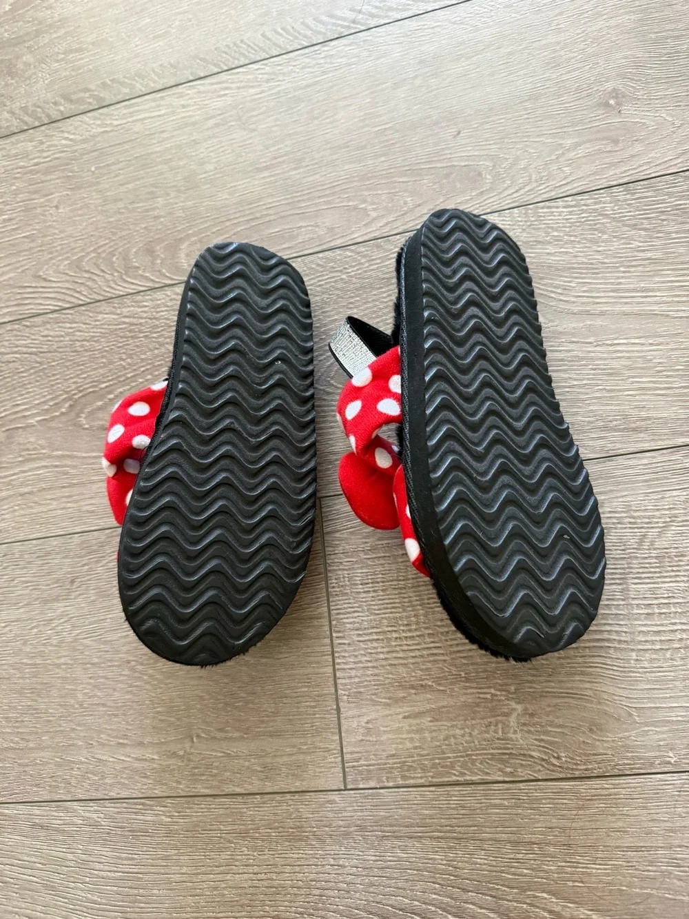 Minnie Mouse Bow Slide Sandals and bracelets